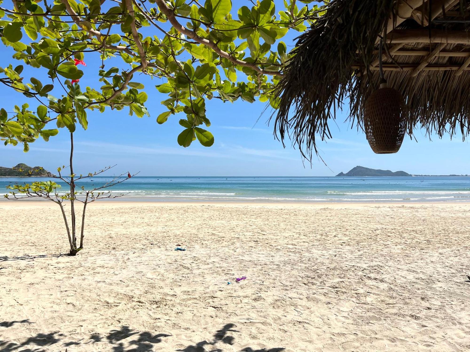 Robinson Beach Bungalow Vinh Hoa Eksteriør bilde