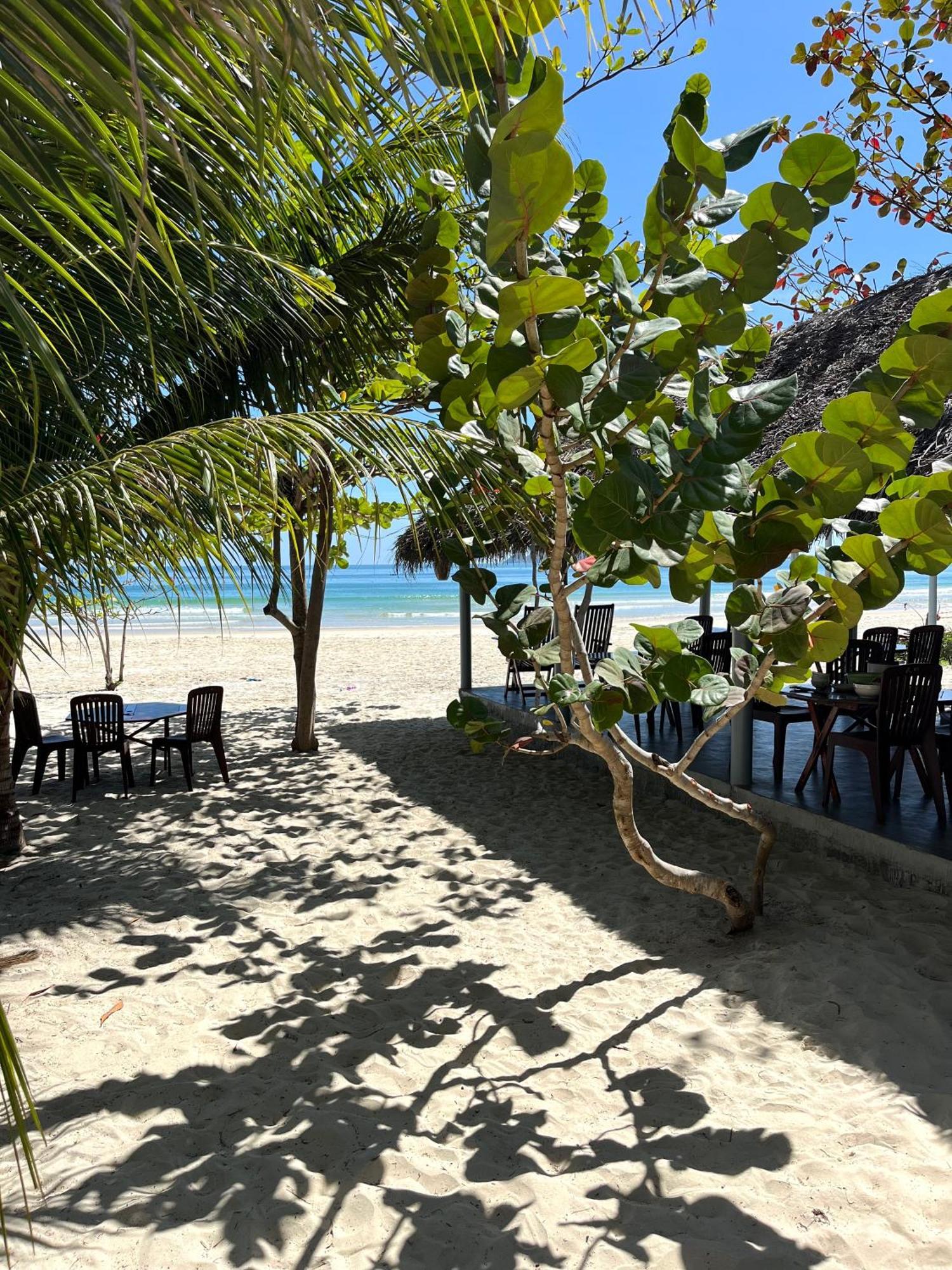Robinson Beach Bungalow Vinh Hoa Eksteriør bilde
