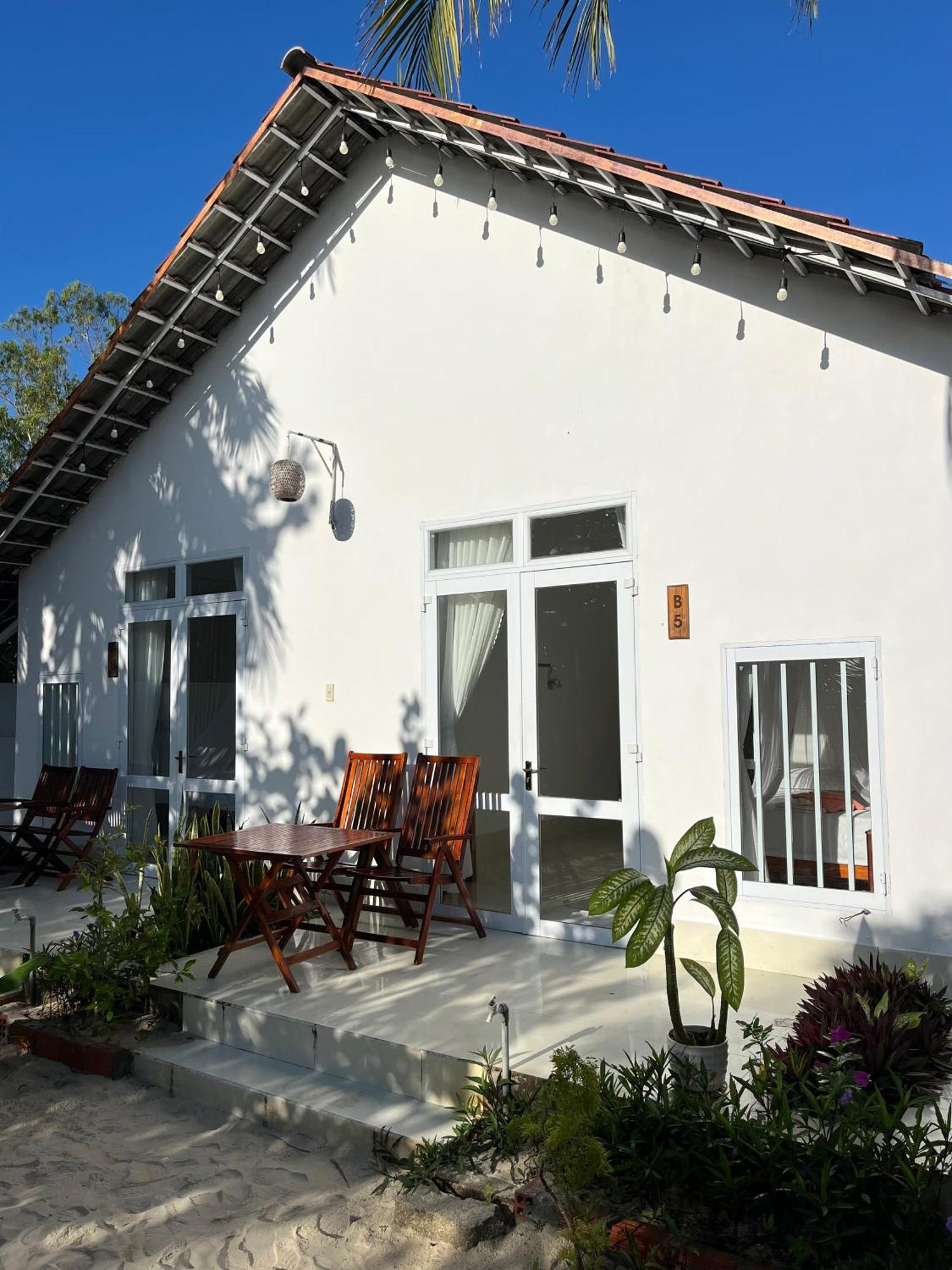 Robinson Beach Bungalow Vinh Hoa Eksteriør bilde