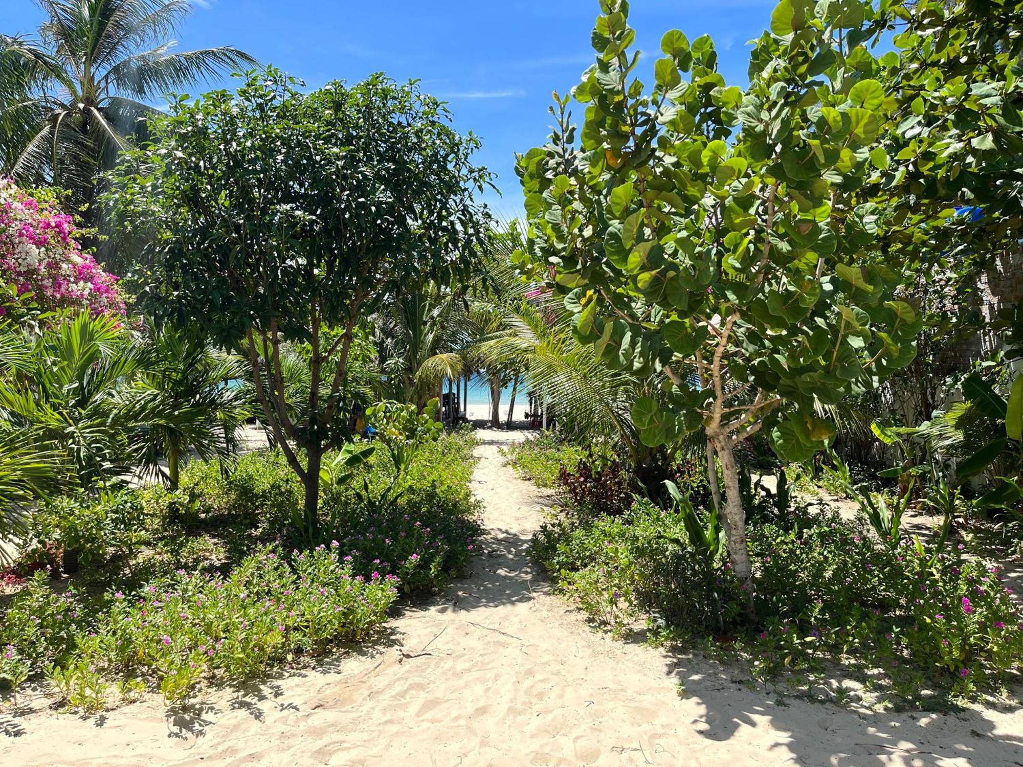 Robinson Beach Bungalow Vinh Hoa Eksteriør bilde